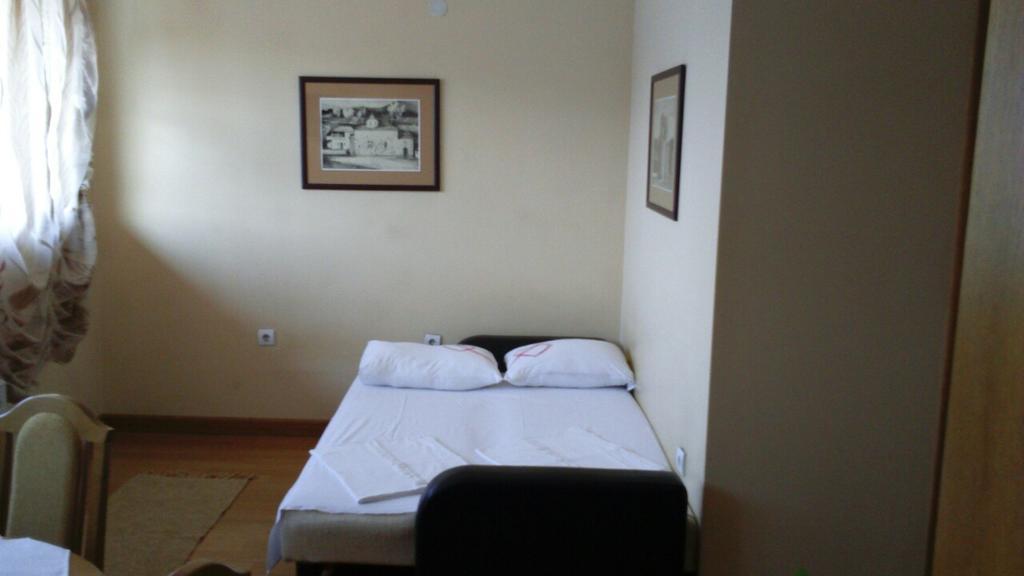 Čačak Motel Kneginja חדר תמונה