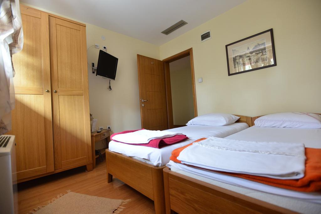 Čačak Motel Kneginja חדר תמונה