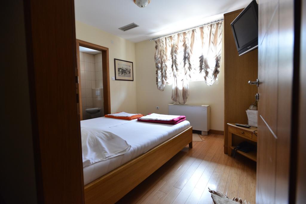 Čačak Motel Kneginja חדר תמונה